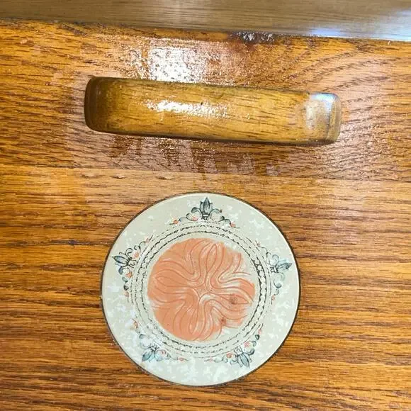 Paul Revere vintage wooden bread box ceramic medallion farmhouse country decor
